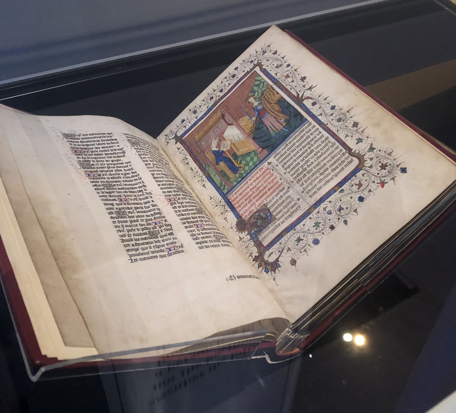 Christine de Pizan schreibt inspiriert von Minerva